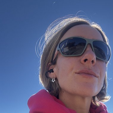 Maria F. - Freelance Graphic Designer