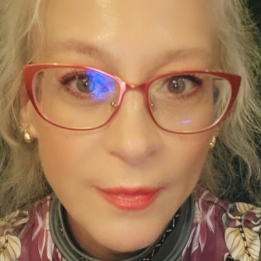 Albena K. - Freelance Artworker