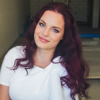 Nika J. - Freelance Ppc Manager