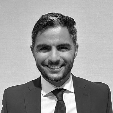 Hamza B. - Freelance Graphic Designer