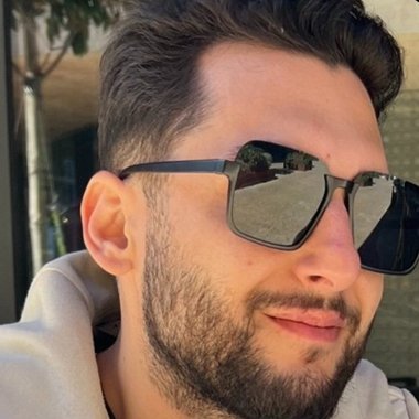 Ehsan R. - Freelance Front End Developer