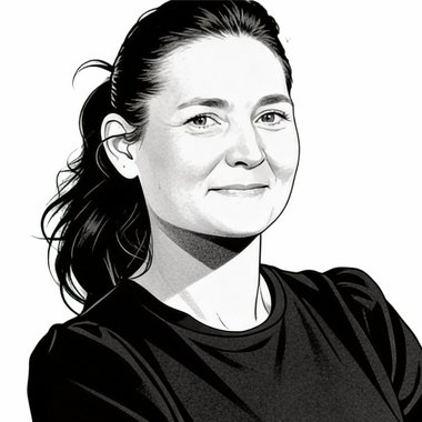 Peggy H. - Freelance Graphic Designer