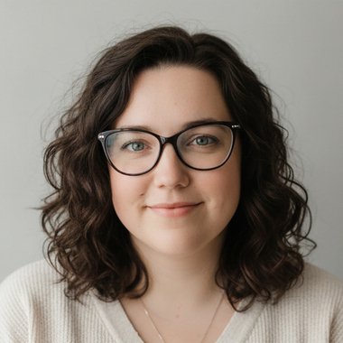 Karin S. - Freelance Designer