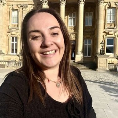 Nicole R. - Freelance Marketing Strategist