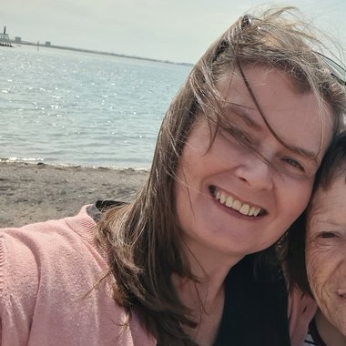 Tracy H. - Freelance Childrens Book Illustrator