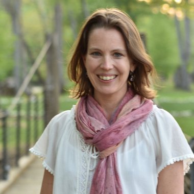 Lisa B. - Freelance Content Strategist