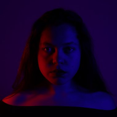 Nell R. - Freelance Singer