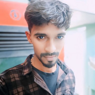 VIGNESH C. - Freelance Ui Designer