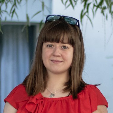 Georgiana T. - Freelance Social Media Freelancer