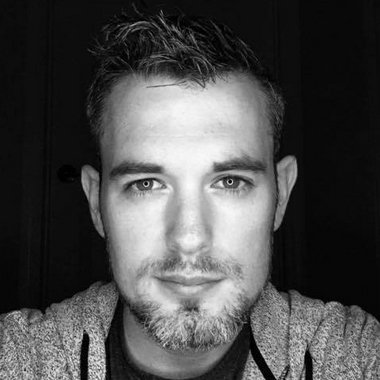 TomO'Neill - Freelance Graphic Designer