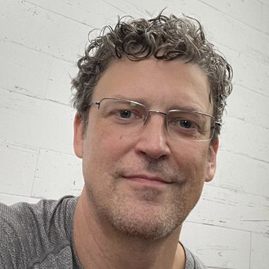 Mike K. - Freelance Infographic Designer