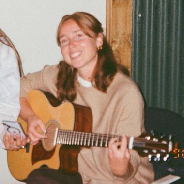 Joaquina M. - Freelance Musician