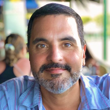 Danny H. - Freelance Film Producer