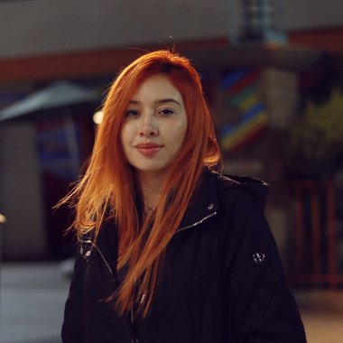 Paula P. - Freelance Graphic Designer