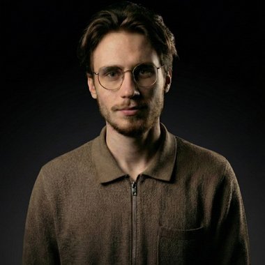 Gustavs L. - Freelance Ui Designer