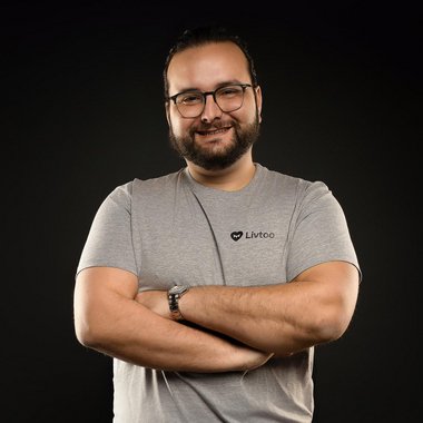 Geoffrey S. - Freelance App Developer