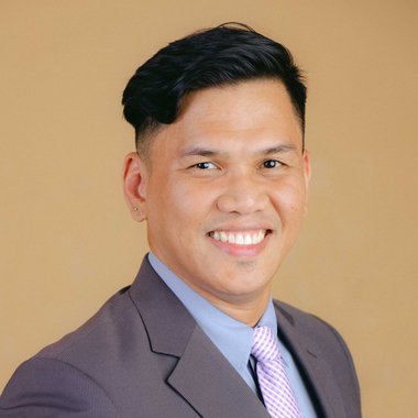 Dennim L. - Freelance Video Editor