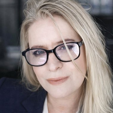 Marthie W. - Freelance Web Developer