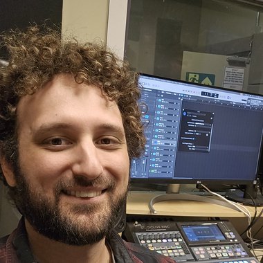 Vincent S. - Freelance Mixing Engineer