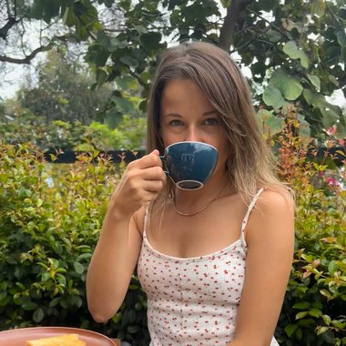 Hanne V. - Freelance Content Strategist