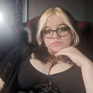 Zoe B. - Freelance Character Rigger