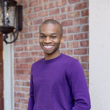 Jonathan D. - Freelance Designer