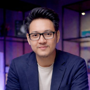 Arsan P. - Freelance Brand Designer