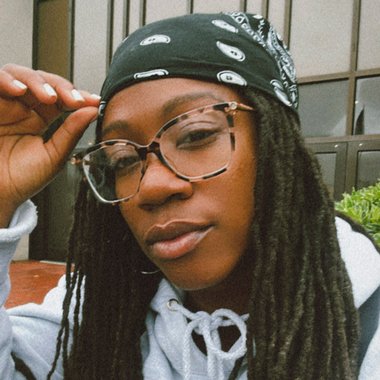 Lea J. - Freelance Videographer