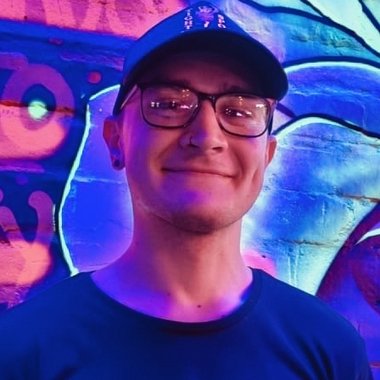 DamonMckenzieSound - Freelance Sound Designer