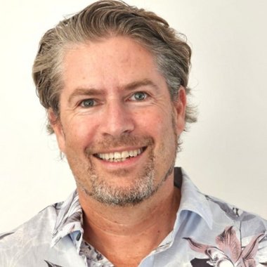 Anton B. - Freelance Graphic Designer