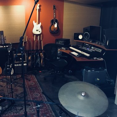 David W. - Freelance Music Producer