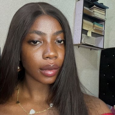 Grace C. - Freelance Brand Designer