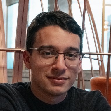 Samuel C. - Freelance Designer