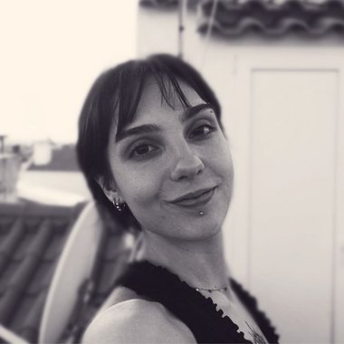 Leonor V. - Freelance Video Editor