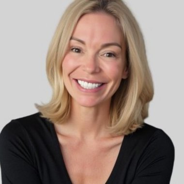 Jennifer N. - Freelance Content Strategist