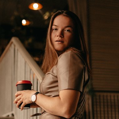 Veronika K. - Freelance Digital Marketer