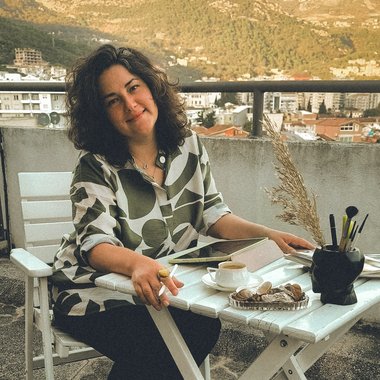 Paulina - Freelance Brand Designer