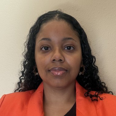 Katherine R. - Freelance Content Creator