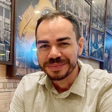 Francisco F. - Freelance Character Designer