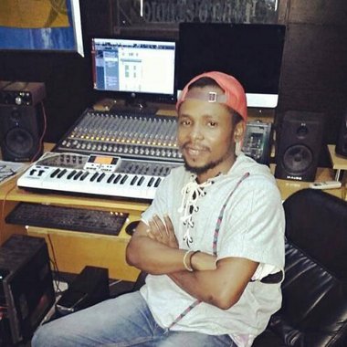 victor T. - Freelance Mastering Engineer