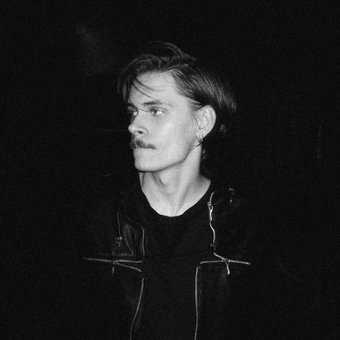 Christian P. - Freelance Graphic Designer