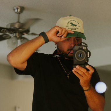 Adrián L. - Freelance Videographer