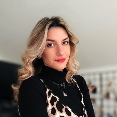 Nika - Freelance Freelance Digital Illustrator