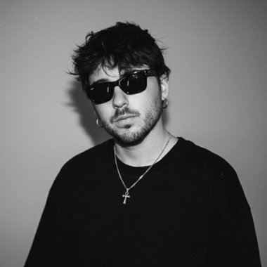 Edoardo M. - Freelance Brand Designer