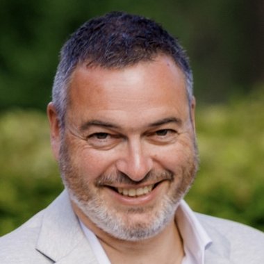 Stef S. - Freelance Product Marketer