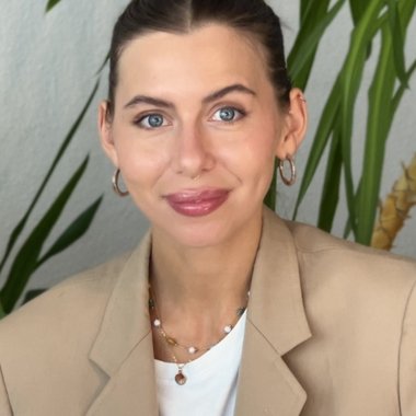 Paulina D. - Freelance Digital Marketer