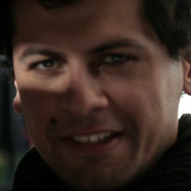 Sefer M. - Freelance Motion Graphic Designer