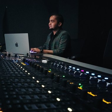 Shreya B. - Freelance Mixing Engineer