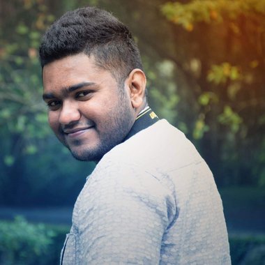 sachitthaliyanage - Freelance Brand Designer