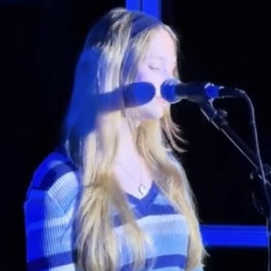 RachelGlynn - Freelance Singer